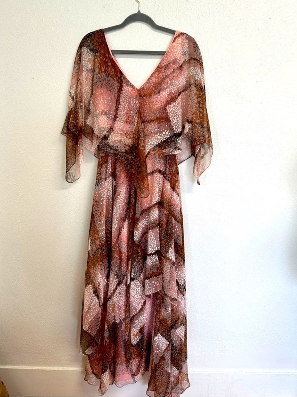 Young Dimensions 70s Vintage Light Pink and Brown Layered V-Neck Flowy Maxi Gown